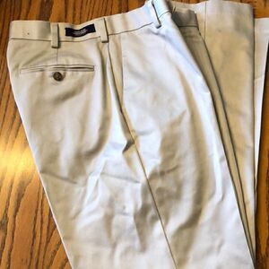 Roundtree &Yorke mens 34x30 khakis